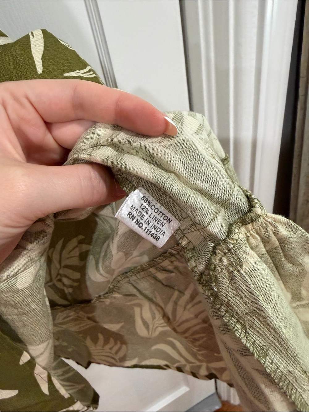Olive Green Tropical Print Puff Sleeve Mini Dress NWT medium - Picture 5 of 11